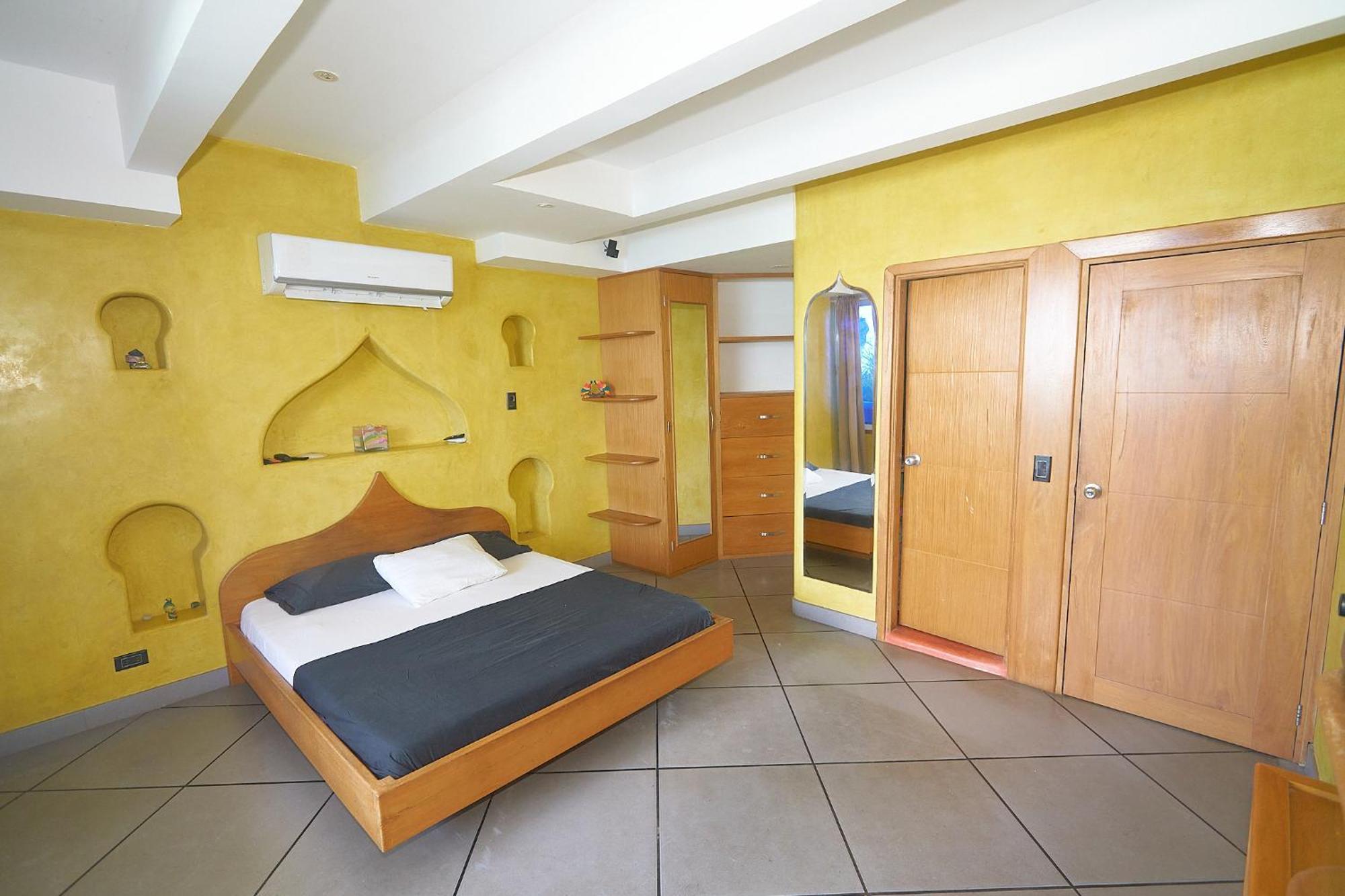 Penthouse In Laguito